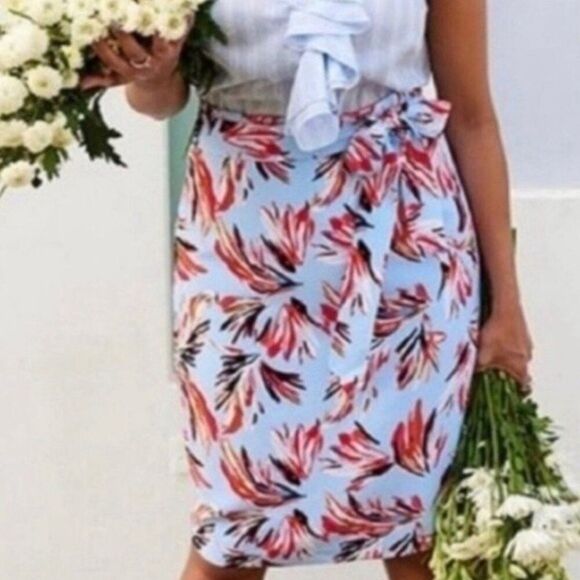 Lane Bryant Dresses & Skirts - Lane Bryant Blue Tropical Floral Pencil Skirt With Tie Belt - Size 18